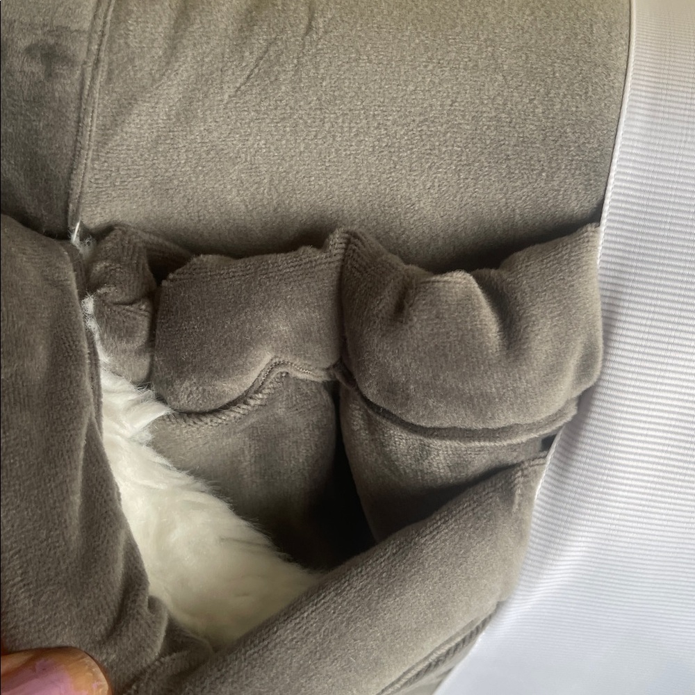 UGG Bliss Throw Blanket  color gray silver - Picture 8 of 12